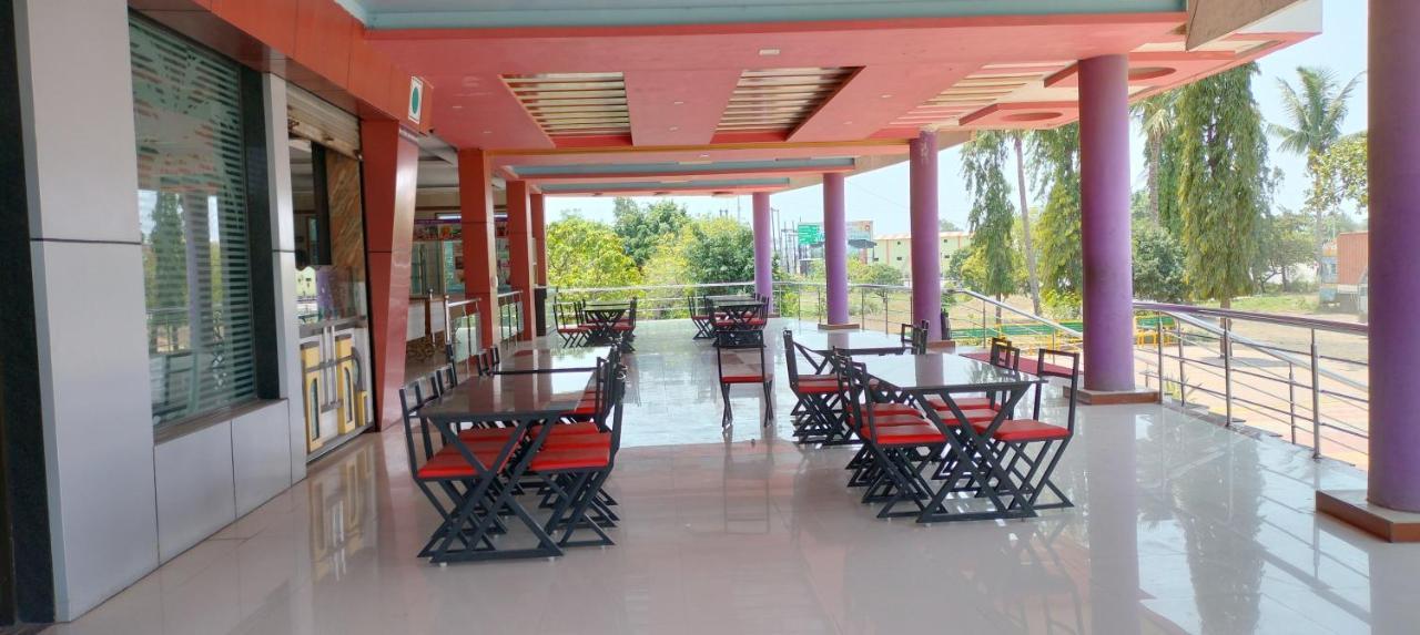 Hotel View Point Ajanta Екстериор снимка