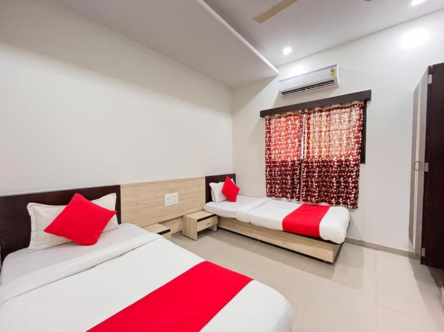 Hotel View Point Ajanta Екстериор снимка